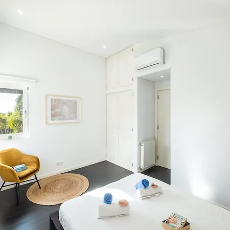 וילה Villa In Portugal With Infinity Pool & Golf Nearby אלבור